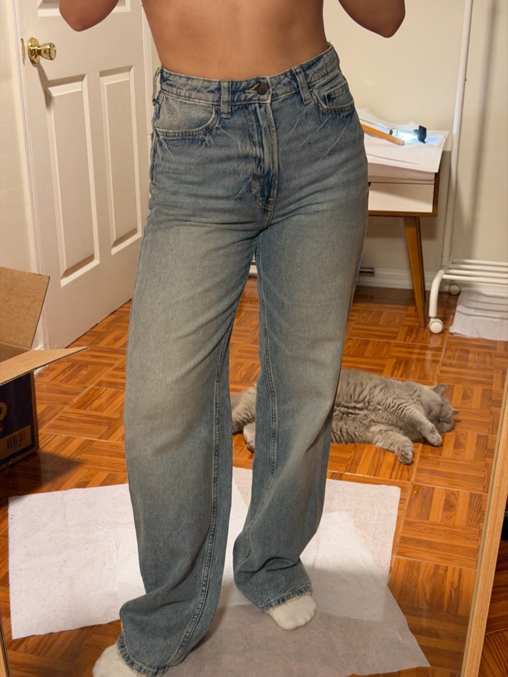 H&M Light Blue Straight-Leg Men's Jeans